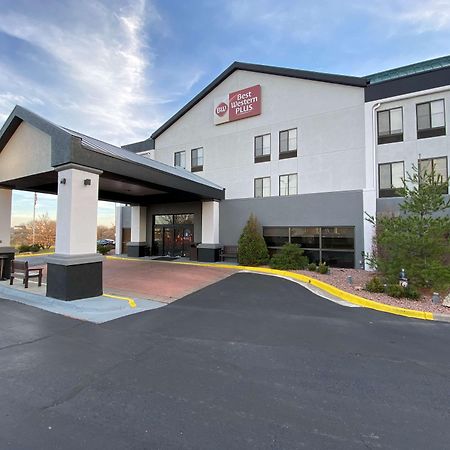 Best Western Plus Kansas City Airport - Kci East Dış mekan fotoğraf
