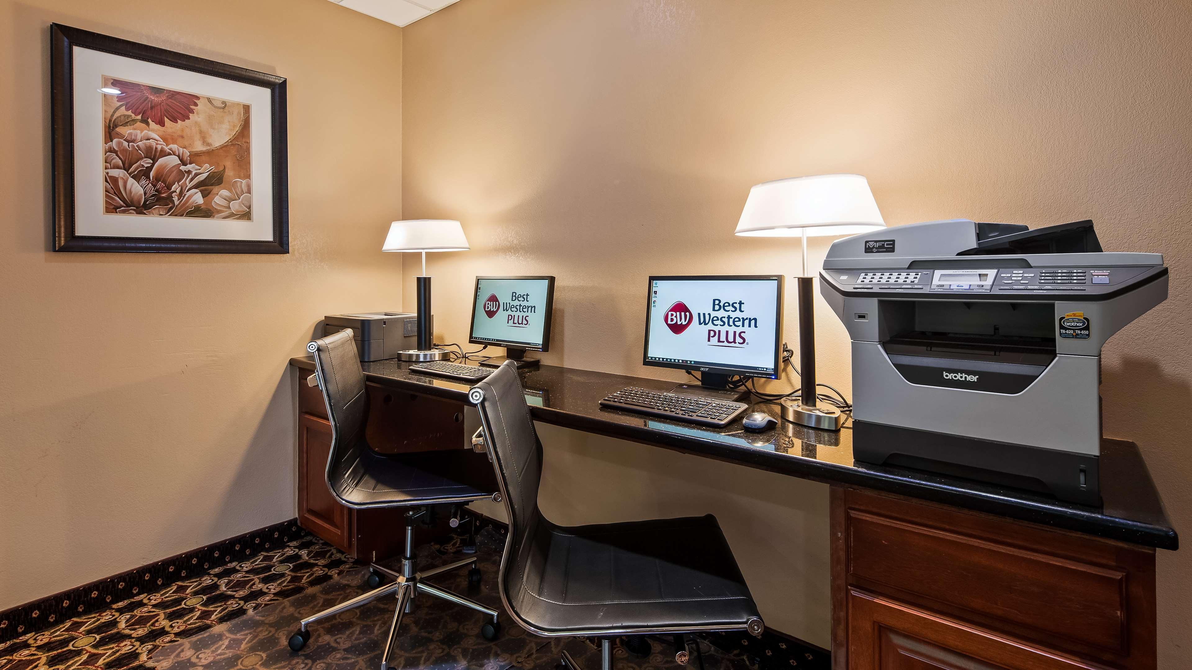 Best Western Plus Kansas City Airport - Kci East Dış mekan fotoğraf