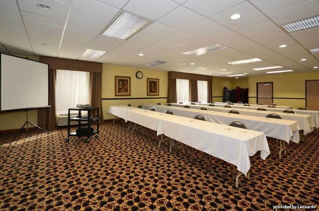 Best Western Plus Kansas City Airport - Kci East Dış mekan fotoğraf
