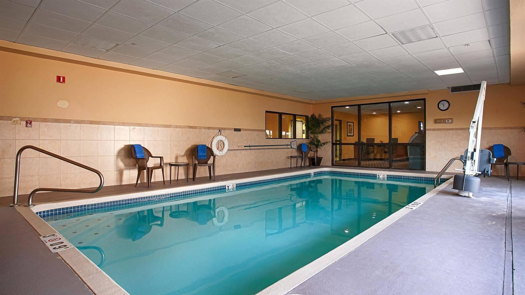 Best Western Plus Kansas City Airport - Kci East Dış mekan fotoğraf